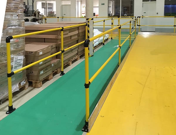 新百安免焊接組裝式工業(yè)安全護(hù)欄 工廠車間設(shè)備走道欄桿